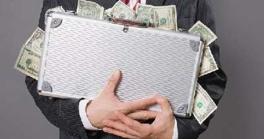 State Budget Received 4.9 million AZN Plundered by Officials