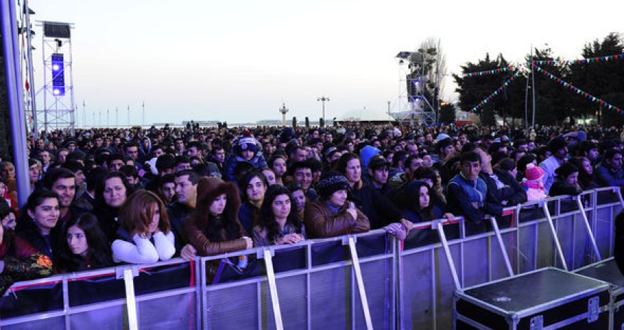 Удивительное 3D-представление в центре Баку