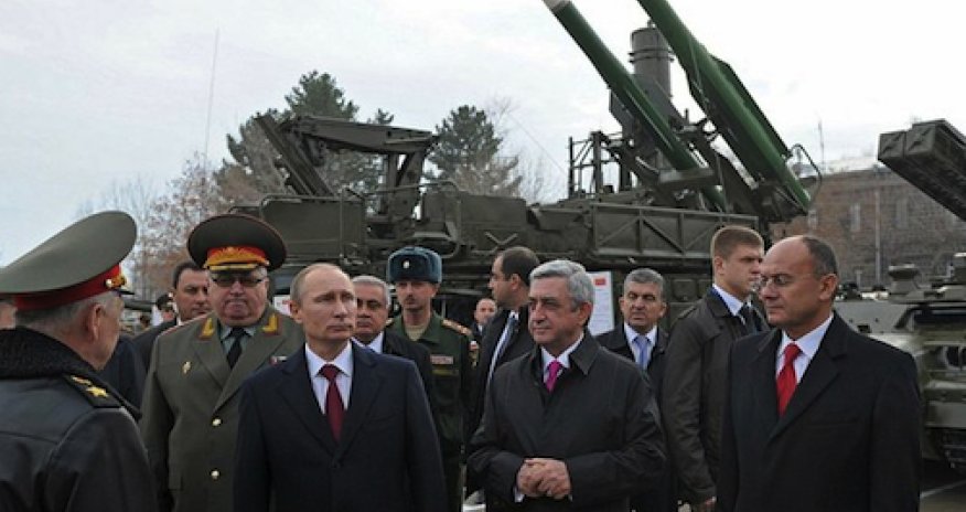 Putin seizes on Armenia dispute to buttress Iron Curtain remains