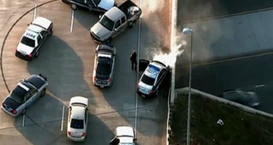 Полиция против американских 