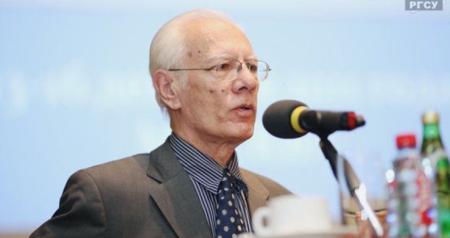 Azərbaycanlı alim vəfat etdi