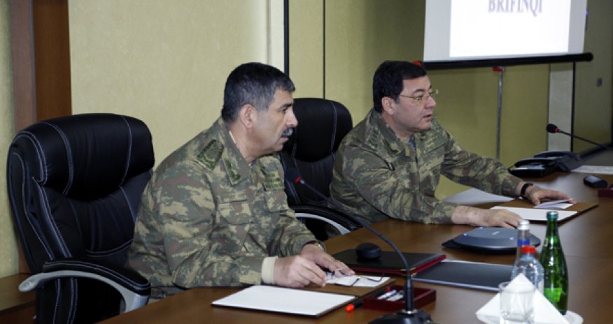 Ночные стрельбы ВС Азербайджана