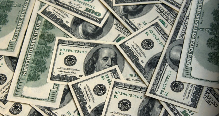 Dolların bugünə olan məzənnəsi
