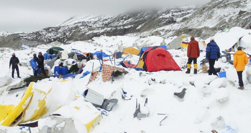 Hit by Avalanche in Everest Basecamp