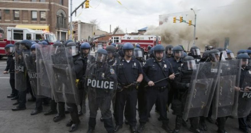 Комендантский час в США