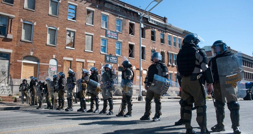 Thousands of cops gear up to enforce 10pm curfew across Baltimore