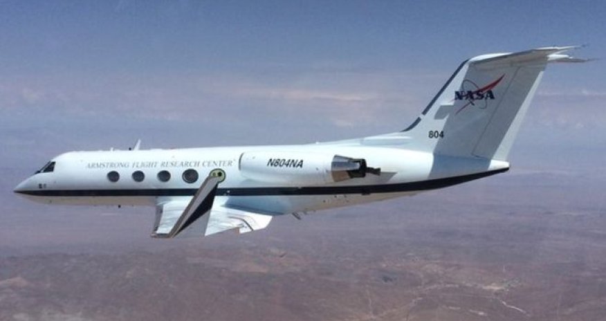 Nasa unveils shape-changing bird-like plane wing