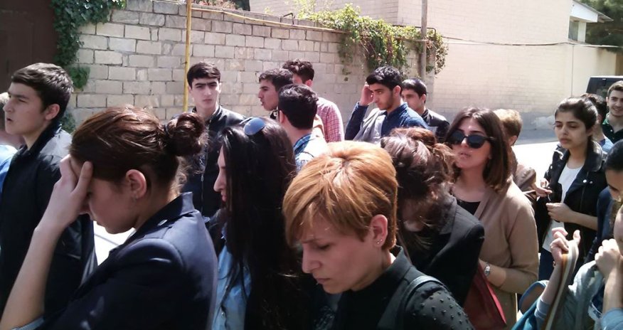 Bakıda etiraz aksiyası - FOTOLAR