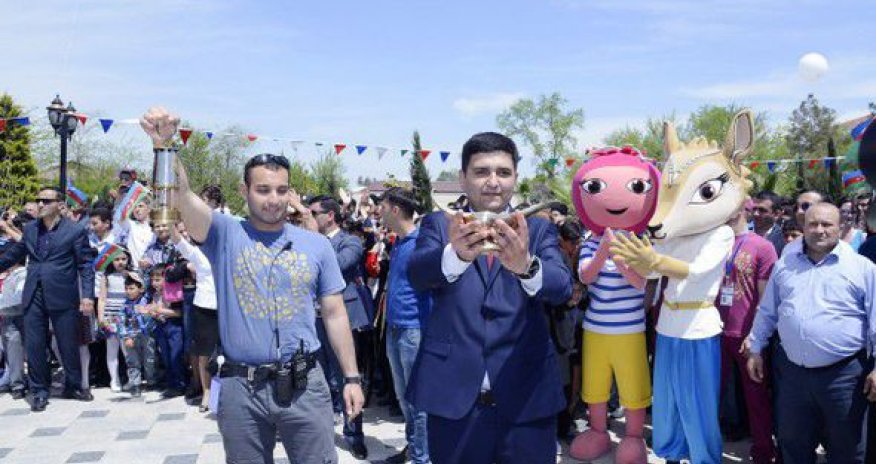 Факел Европейских игр в Сальяне