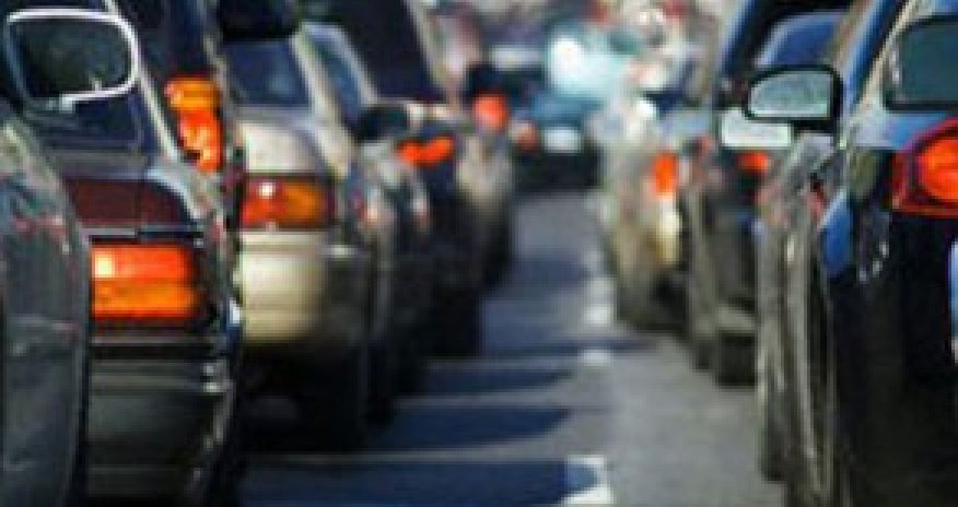 ​Bakının mərkəzi və girişində tıxac