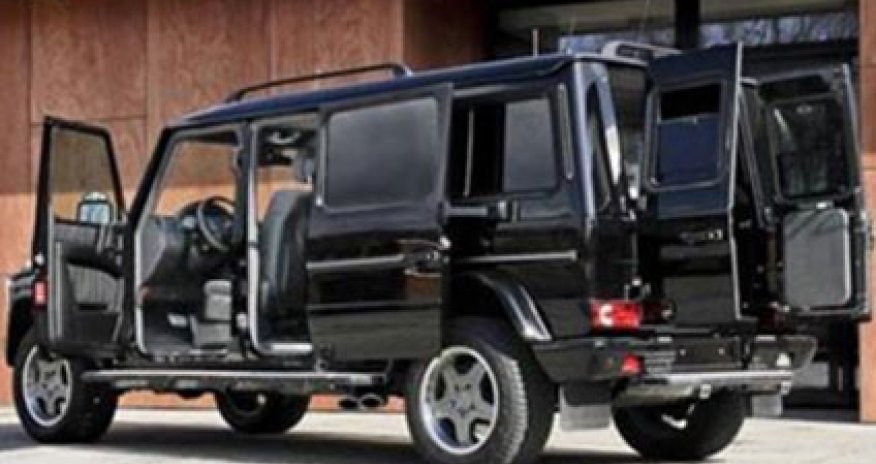 Bakıda 350 min dollarlıq maşın - FOTO