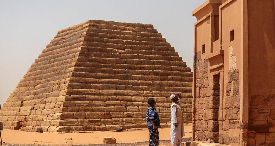 The lost city in the sands