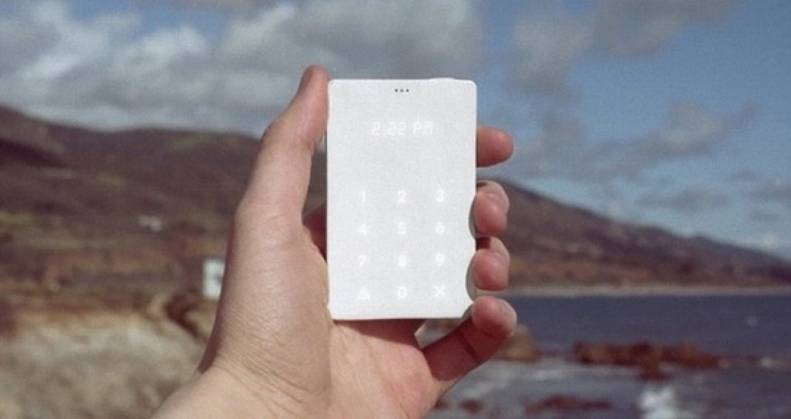 Forget the smartphone, the LIGHT Phone could be all you need