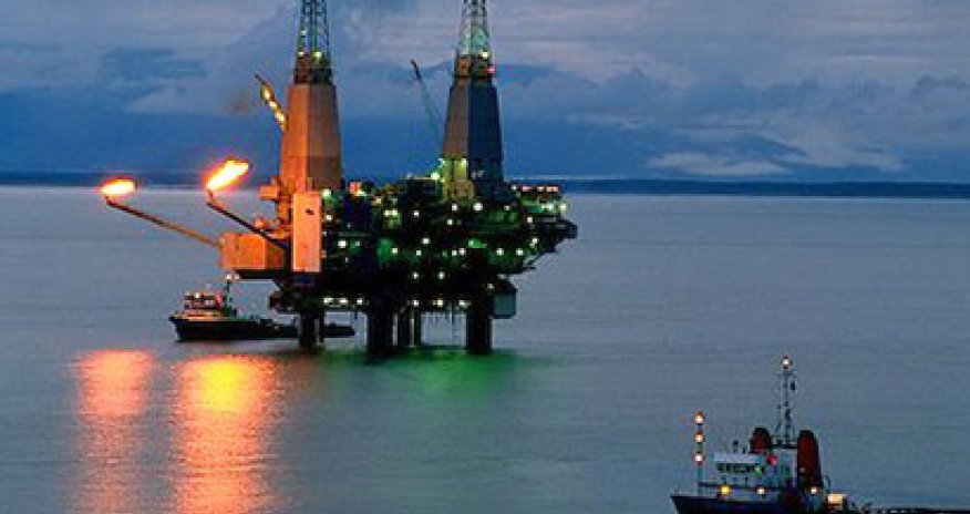 BP halts work at West Azeri platform for maintenance