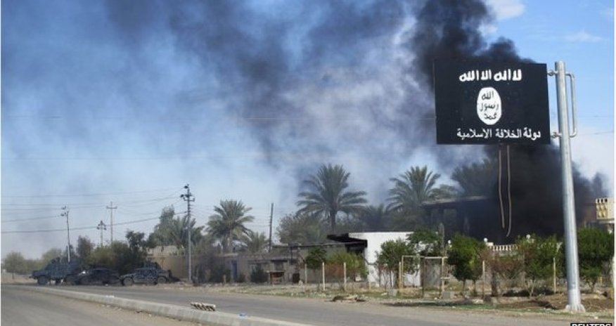 With ISIS in crosshairs, US holds back to protect civilians