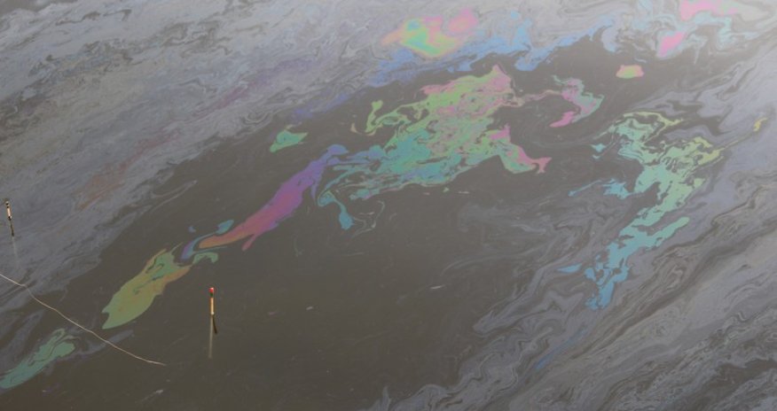 Bu art deyil, çirkli dənizdir - FOTOLAR