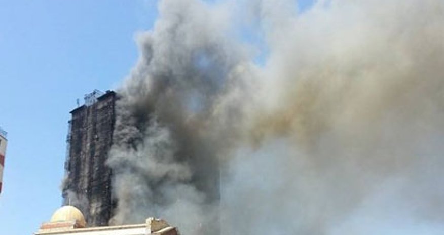 Bakıda yanan bina ilə bağlı dindirilmə başladı
