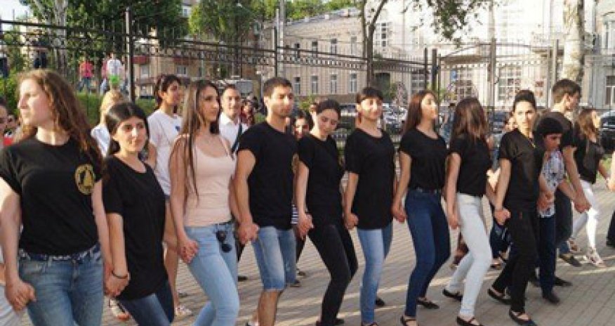 Ermənilər Azərbaycan rəqsini oğurladı - VİDEO