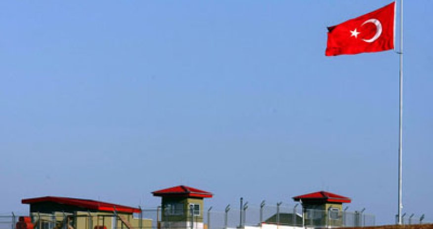 Türkiyənin Bakıdakı səfirliyinin əməkdaşı saxlanıldı