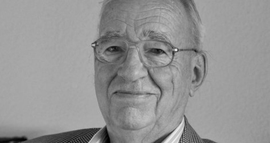 E-kitab: Neapolu gömək - Hekayə