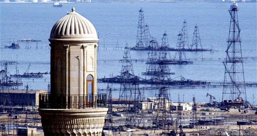 Azerbaijan looks to get rich from West, Russian tension
