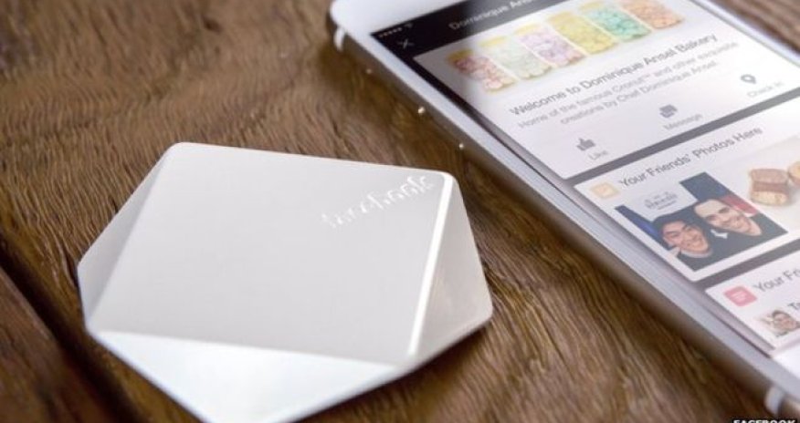 Facebook offers businesses free Place Tips beacon devices