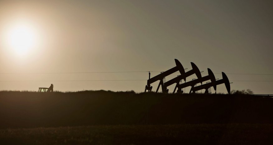 U.S. ousts Russia as top world oil, gas producer