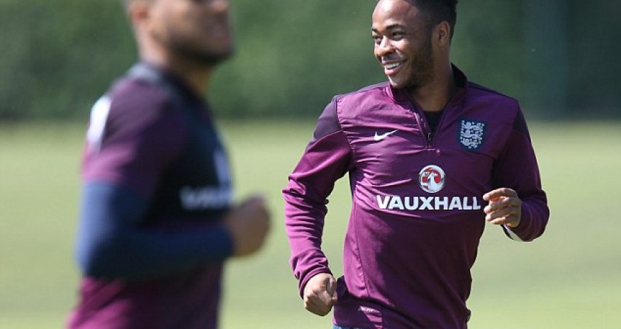 Liverpool reject £30million offer from Manchester City for Raheem Sterling