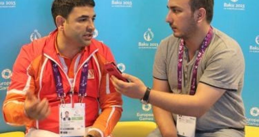 Baş məşqçi finalçılardan danışdı