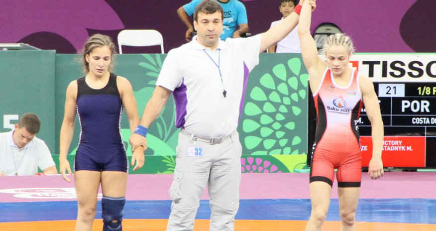 Две азербайджанские спортсменки вышли в четвертьфинал соревнований по борьбе