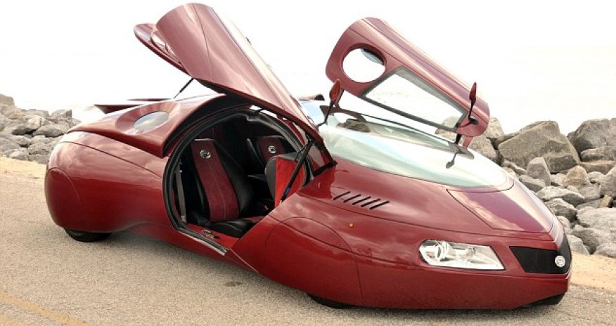 Master mechanic makes space-age vehicles