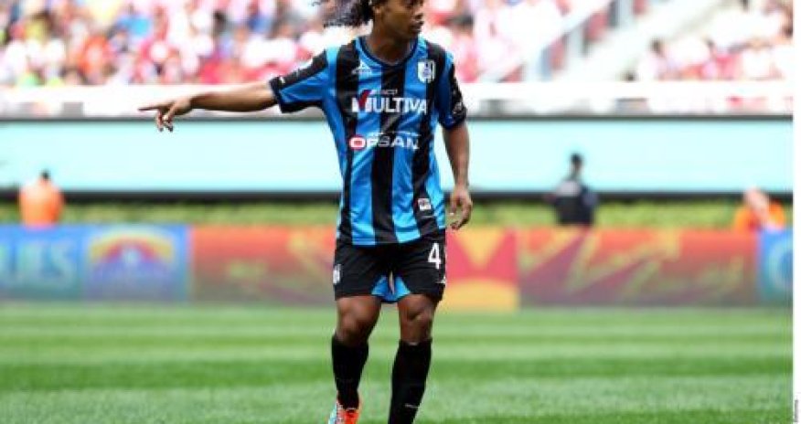 Ronaldinyo Meksika klubundan ayrıldı