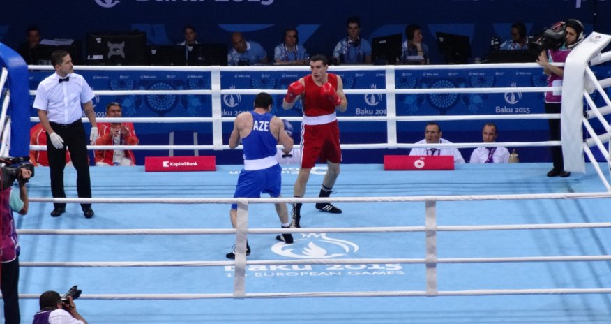 Азербайджанский боксер вышел в полуфинал