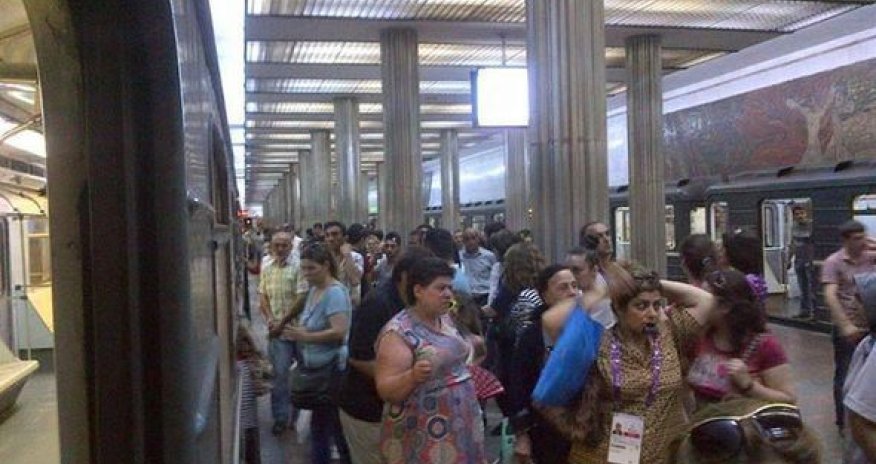 Проблема в Бакинском метро