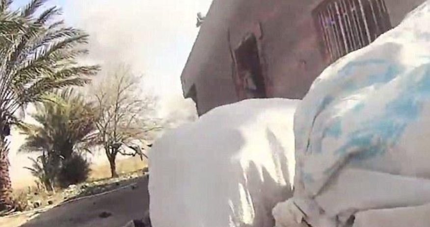 İŞİD döyüşçüsü öz ölümünü belə lentə aldı - VİDEO