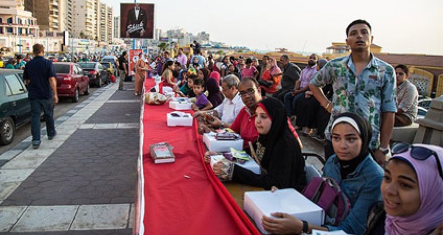 Dünyanın ən uzun iftar süfrəsi rekordu qırıldı