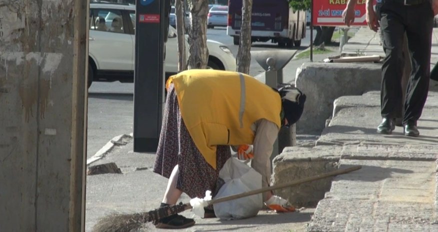 В ОБЪЕКТИВЕ: Куда пропали поливомоечные машины? - ВИДЕО