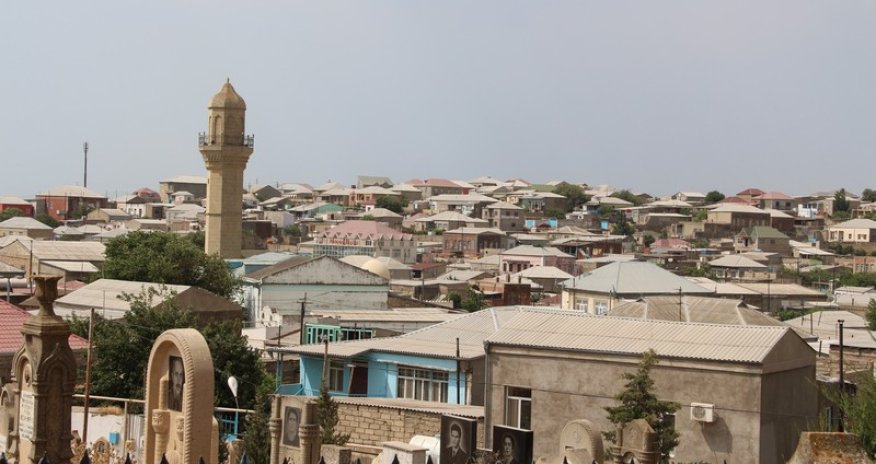 Yerdən uzaq, göyə yaxın Balaxanı - FOTOLAR