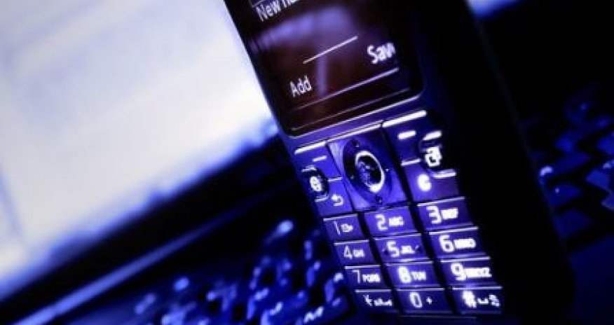 Azərbaycan məmurlarının telefonu dinlənilirmi ? - Araşdırma