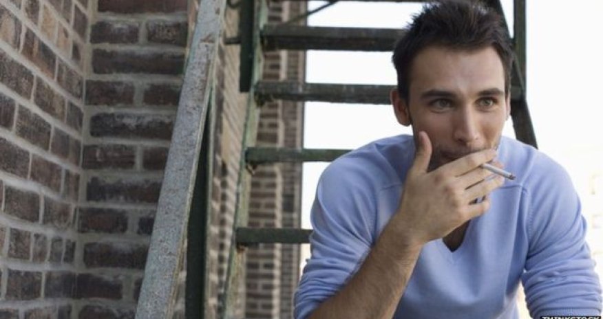 Smoking 'may play schizophrenia role'