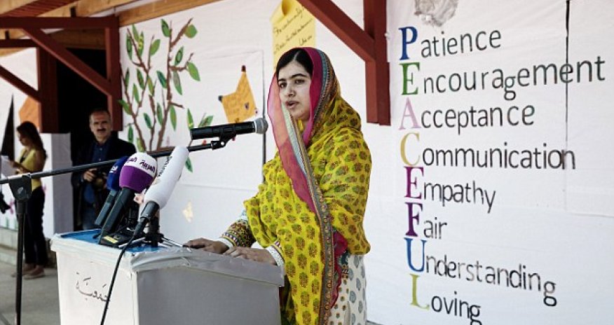 Malala Yousafzai calls on the world to stop failing the people of Syria