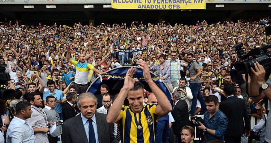 Robin van Persie promises to help new club Fenerbahce