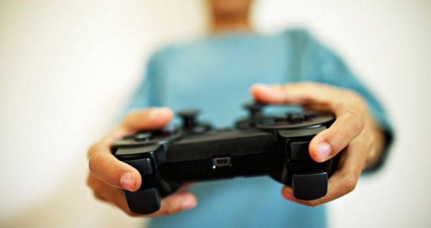 Men who bully women online really ARE losers