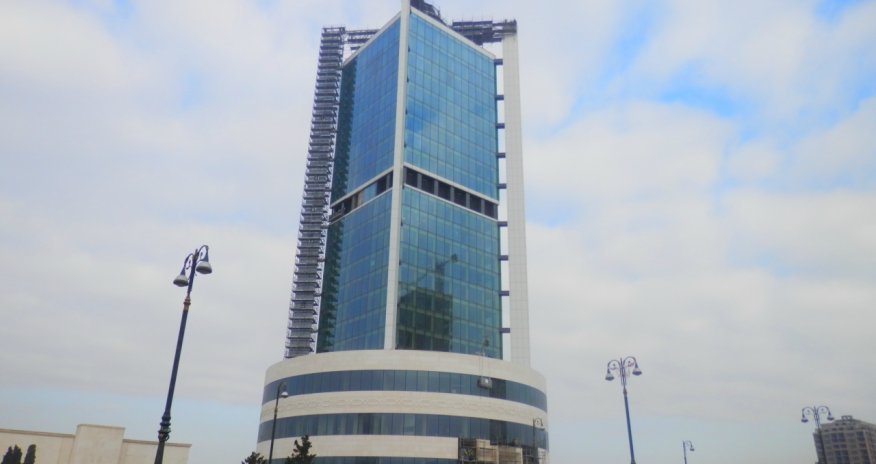 Azerbaijan state oil fund's assets fell 5% in first half of 2015