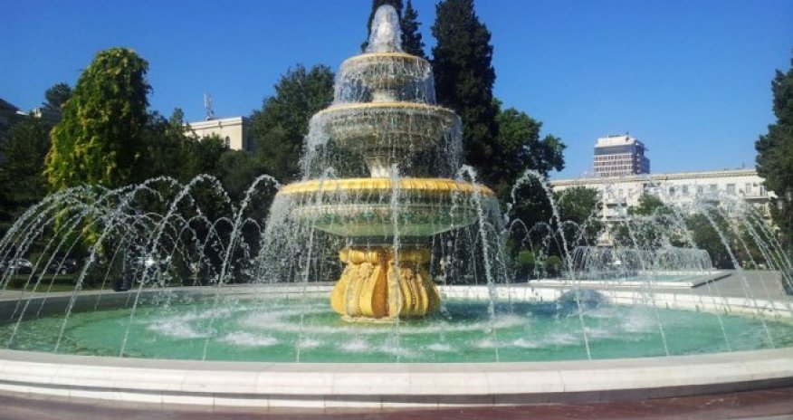 Şəhərin parkları: Sahil bağı - FOTOREPORTAJ