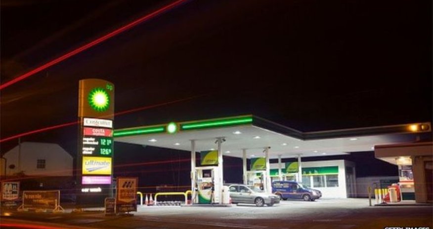 BP profits fall on low oil price