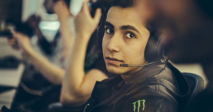 A Pakistani teen gets rich quick in e-sports