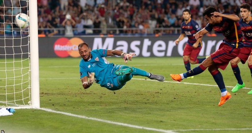 Pedro: Barcelona forward 'wants to leave the club'