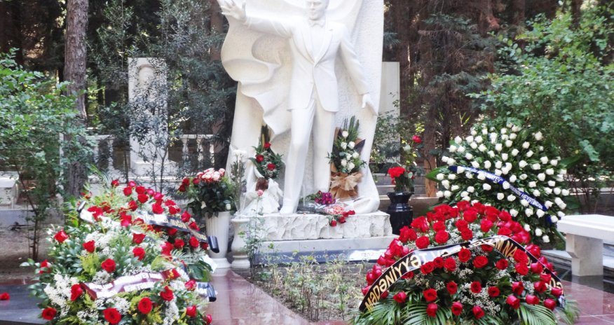 В Баку почтили память Муслима Магомаева