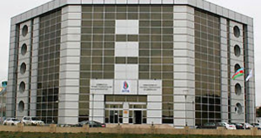 ​AFFA 4 klubu cərimələdi